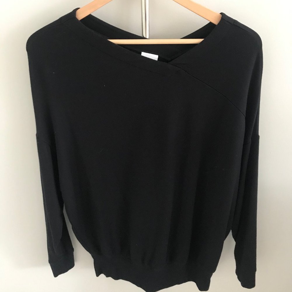 CAbi lightweight black sweatshirt